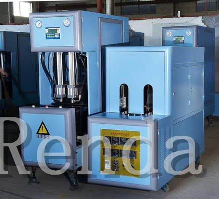 220V السيارات تمتد ضربة صب الإله / زجاجة تهب آلة لزجاجات PET منفاخ